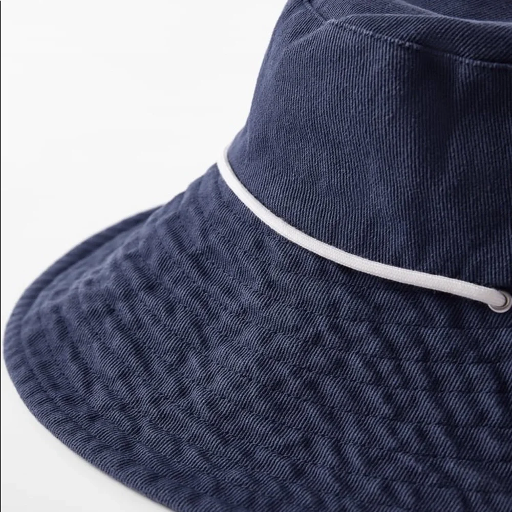 NWT ZARA COTTON BUCKET HAT NAVY SMALL